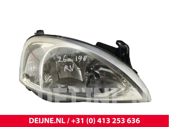 Używane Reflektor prawy Opel Combo (Corsa C) 1.7 CDTi 16V Cena € 48,40 Z VAT oferowane przez van Deijne Onderdelen Uden B.V.