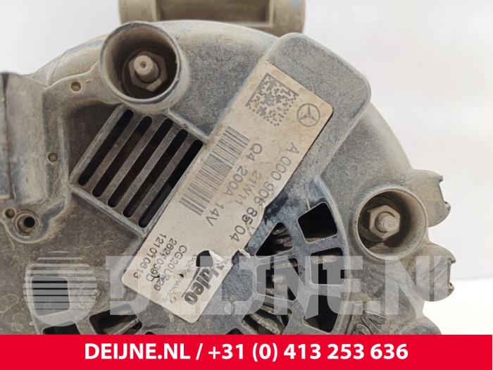 Dynamo van een Mercedes-Benz Sprinter 3,5t (907.6/910.6) 314 CDI 2.1 D RWD 2021