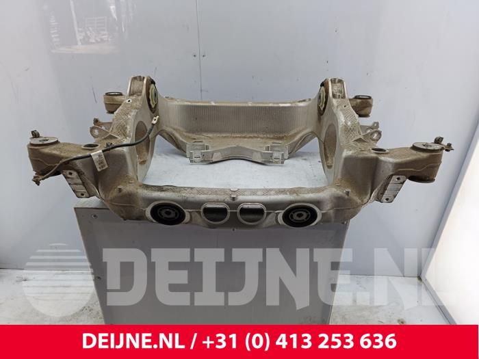 Used Subframe Volvo XC40 (XZ) Recharge Twin 78/82 kWh Price € 250,00 Margin scheme offered by van Deijne Onderdelen Uden B.V.