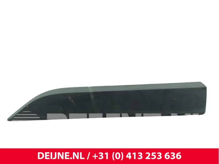 Begagnade Dörrstripe Ford Transit Custom 2.2 TDCi 16V Pris € 36,30 Inklusive moms erbjuds av van Deijne Onderdelen Uden B.V.
