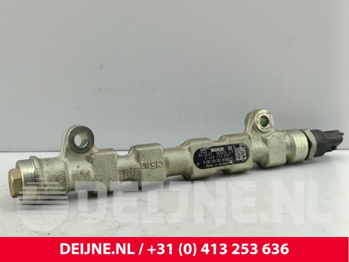 Usagé Système d'injection Renault Trafic New (FL) 2.5 dCi 16V 135 Prix € 90,75 Prix TTC proposé par van Deijne Onderdelen Uden B.V.