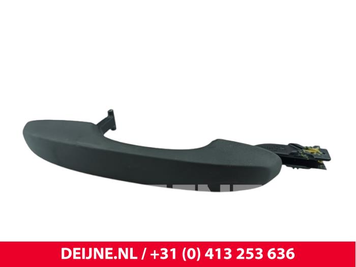 Begagnade Handtag Volkswagen Transporter Pris € 36,30 Inklusive moms erbjuds av van Deijne Onderdelen Uden B.V.