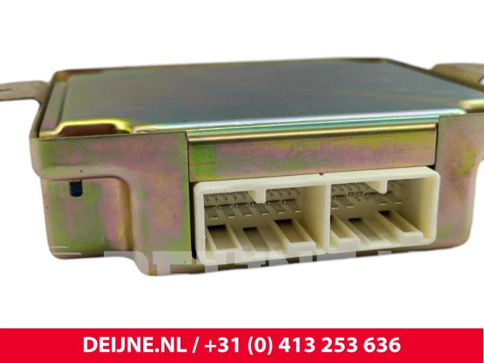 Używane Przetwornica Maxus Deliver 9 2.0 D RWD Cena € 90,75 Z VAT oferowane przez van Deijne Onderdelen Uden B.V.