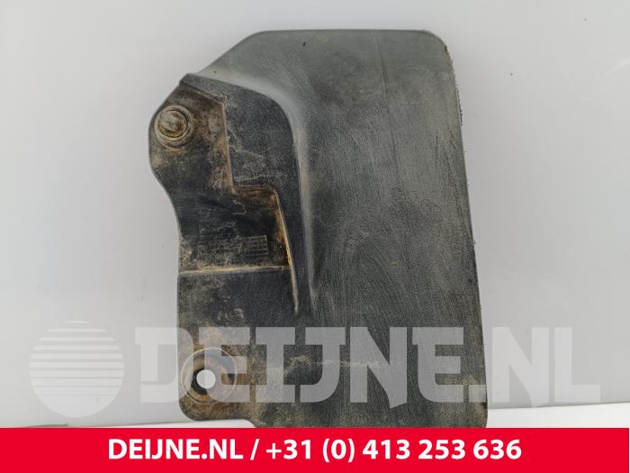 Używane Chlapacz Maxus Deliver 9 2.0 D RWD Cena € 24,20 Z VAT oferowane przez van Deijne Onderdelen Uden B.V.