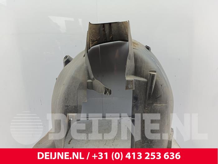 Używane Nadkole Peugeot Partner (EA//EF/EN/EU) 1.6 BlueHDi 100 Cena € 54,45 Z VAT oferowane przez van Deijne Onderdelen Uden B.V.