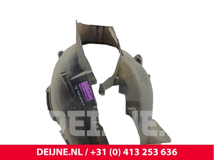 Używane Nadkole Peugeot Partner (EA//EF/EN/EU) 1.6 BlueHDi 100 Cena € 30,25 Z VAT oferowane przez van Deijne Onderdelen Uden B.V.