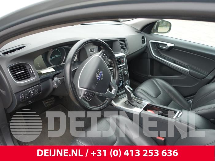 Gebrauchte Handbremse Schalter Volvo V60 I (FW/GW) 2.4 D6 20V Plug-in Hybrid AWD Preis auf Anfrage angeboten von van Deijne Onderdelen Uden B.V.