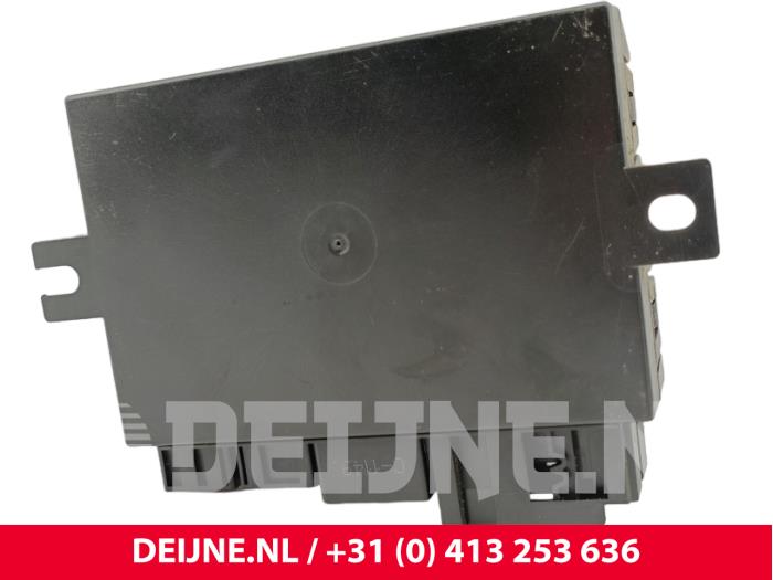 Begagnade Dragkroksmodul Mercedes Sprinter 3,5t (907.6/910.6) 314 CDI 2.1 D RWD Pris € 133,10 Inklusive moms erbjuds av van Deijne Onderdelen Uden B.V.