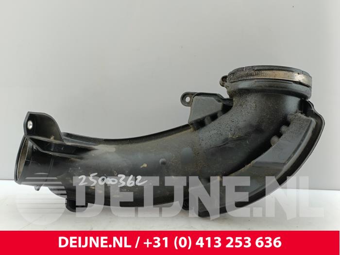 Gebrauchte Intercooler Rohr Volvo XC60 I (DZ) 2.0 D3 20V Preis € 25,00 Margenregelung angeboten von van Deijne Onderdelen Uden B.V.
