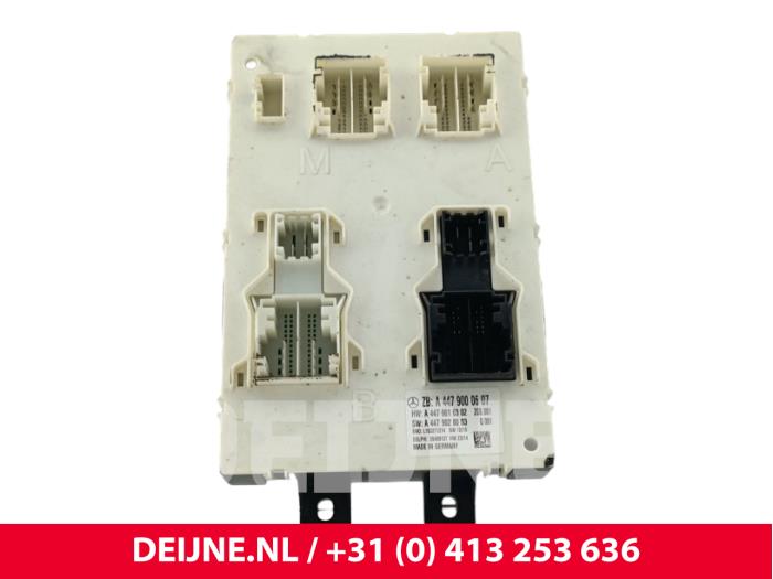 Używane Sterownik Body Control Mercedes Vito (447.6) 2.2 114 CDI 16V Cena € 121,00 Z VAT oferowane przez van Deijne Onderdelen Uden B.V.