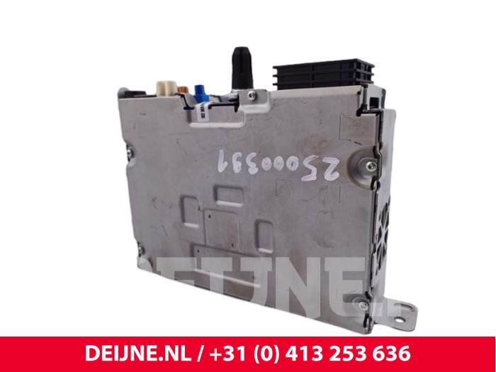 Używane Modul radiowy Citroen Jumpy 2.0 Blue HDI 145 Cena € 393,25 Z VAT oferowane przez van Deijne Onderdelen Uden B.V.