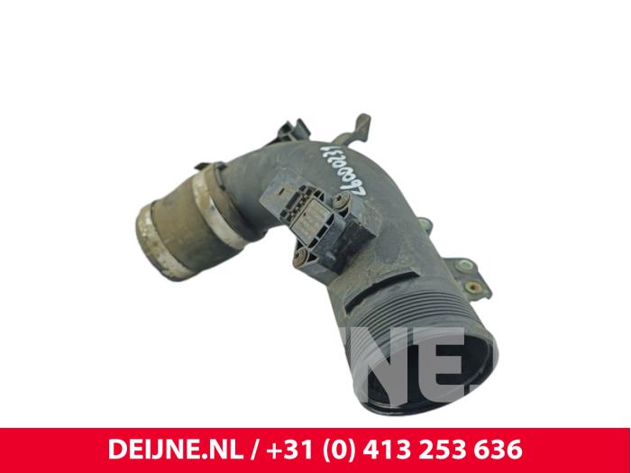 Gebrauchte Intercooler Rohr Volkswagen Crafter 2.0 TDI 16V Preis € 30,25 Mit Mehrwertsteuer angeboten von van Deijne Onderdelen Uden B.V.