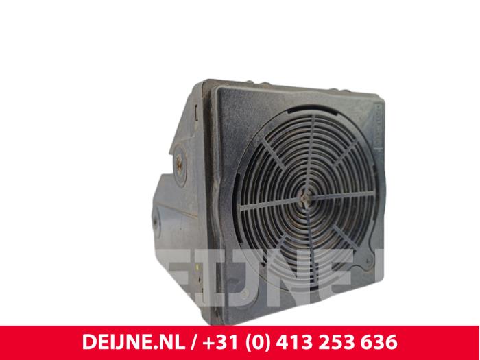 Używane Glosnik Volkswagen ID.Buzz Cargo (EBA) 77 kWh Cena € 127,05 Z VAT oferowane przez van Deijne Onderdelen Uden B.V.