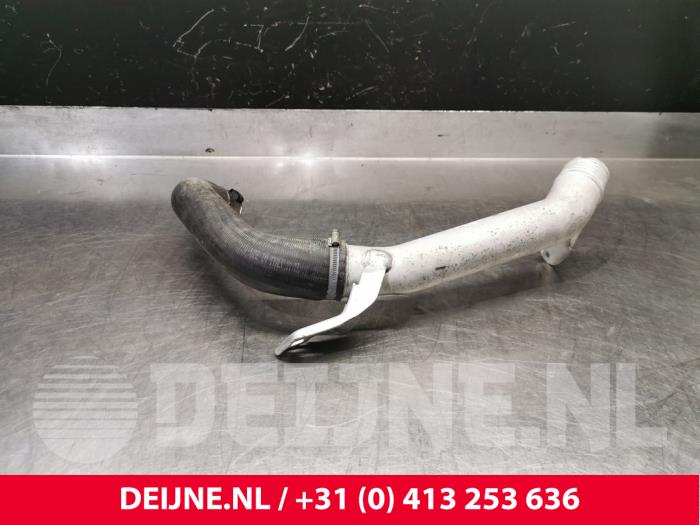 Gebrauchte Intercooler Rohr Volvo V40 (MV) 2.0 D2 16V Preis € 70,00 Margenregelung angeboten von van Deijne Onderdelen Uden B.V.