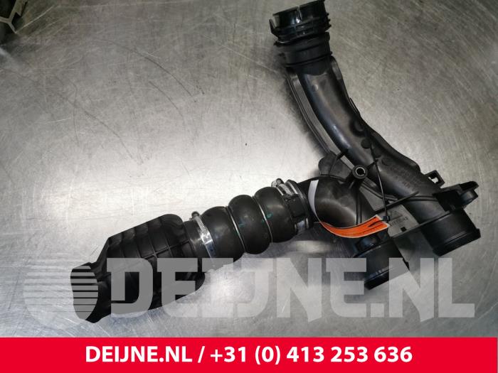 Gebrauchte Intercooler Rohr Peugeot Expert (V1/VA/VB/VE/VF/VT/VY) 1.6 Blue HDi 95 16V Preis € 42,35 Mit Mehrwertsteuer angeboten von van Deijne Onderdelen Uden B.V.