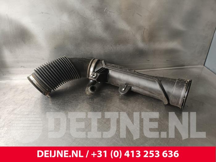 Gebrauchte Intercooler Rohr Lynk &amp; Co 01 1.5 PHEV Preis € 48,40 Mit Mehrwertsteuer angeboten von van Deijne Onderdelen Uden B.V.