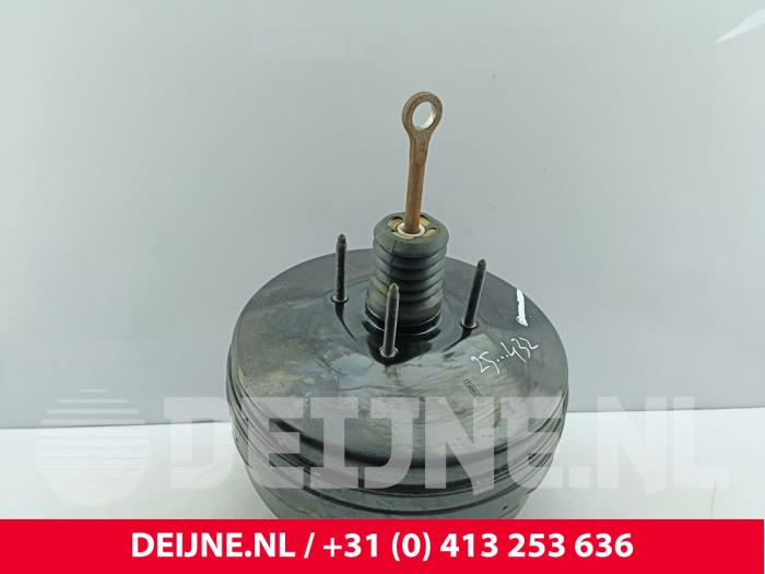 Usagé Servo frein Ford Transit E-Transit 68 kWh Prix € 133,10 Prix TTC proposé par van Deijne Onderdelen Uden B.V.