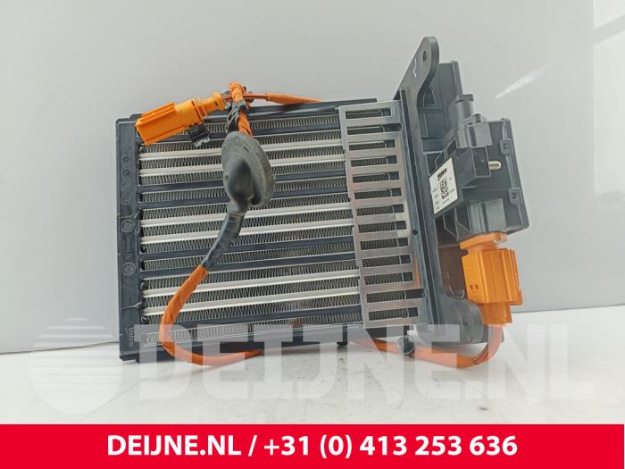 Używane Element grzewczy Volkswagen ID.Buzz Cargo (EBA) 77 kWh Cena € 151,25 Z VAT oferowane przez van Deijne Onderdelen Uden B.V.