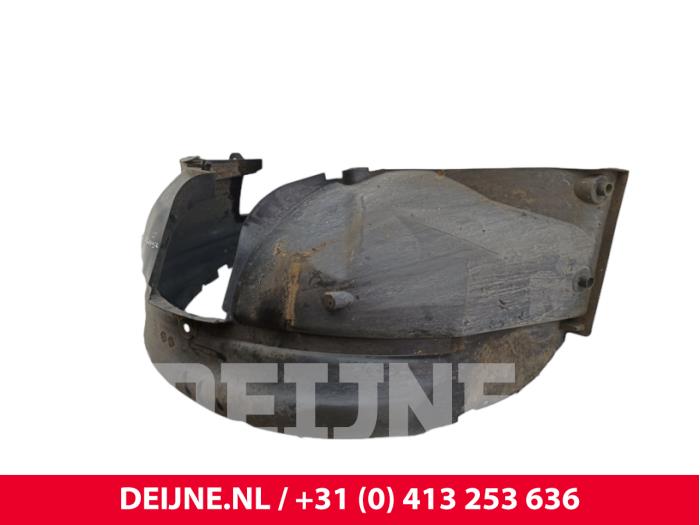 Używane Nadkole Dacia Dokker Express (8S) 1.5 dCi 75 Cena € 30,25 Z VAT oferowane przez van Deijne Onderdelen Uden B.V.