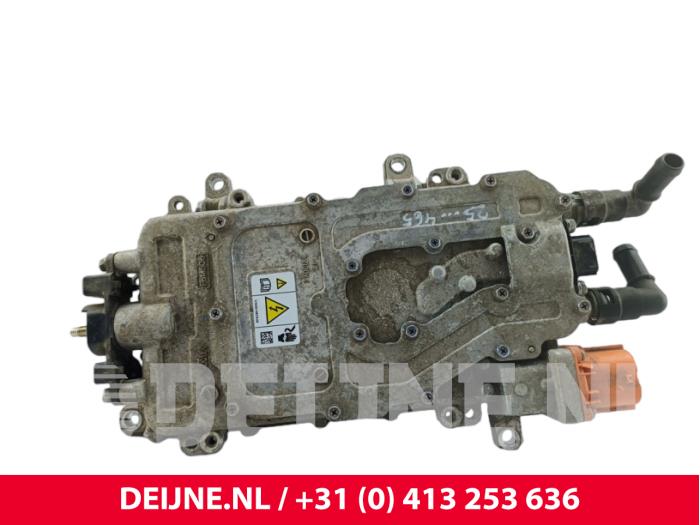 Używane DC/CD konwertor Ford Transit E-Transit 68 kWh Cena € 332,75 Z VAT oferowane przez van Deijne Onderdelen Uden B.V.
