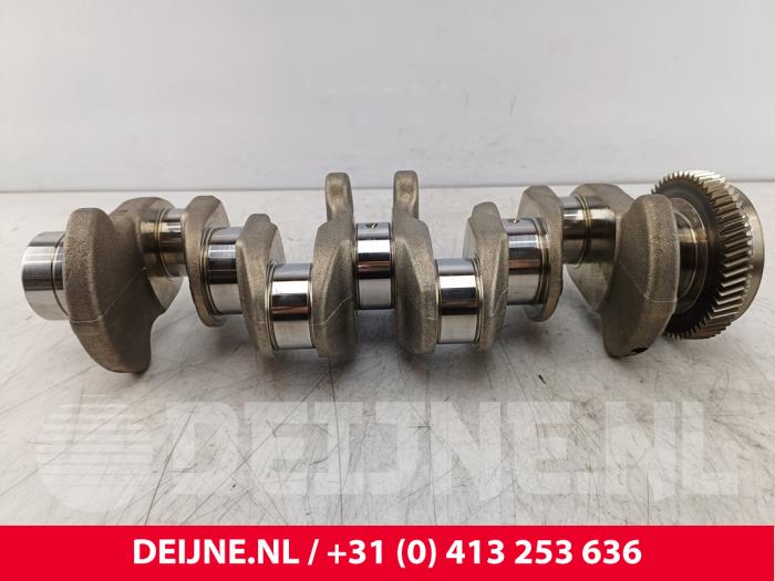 Używane Wal korbowy Mercedes Sprinter 3,5t (907.6/910.6) 316 CDI 2.1 D RWD Cena € 605,00 Z VAT oferowane przez van Deijne Onderdelen Uden B.V.