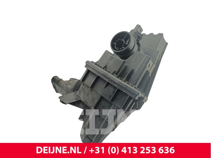 Begagnade Luftfilterhus Volkswagen Transporter T5 2.5 TDi Pris € 36,30 Inklusive moms erbjuds av van Deijne Onderdelen Uden B.V.