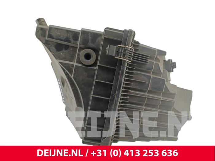 Gebrauchte Luftfiltergehäuse Volkswagen Transporter T6 2.0 TDI 150 Preis € 24,20 Mit Mehrwertsteuer angeboten von van Deijne Onderdelen Uden B.V.