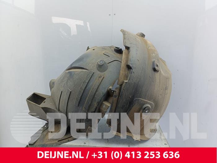 Usagé Passage de roue Mercedes Sprinter 3,5t (907.6/910.6) 314 CDI 2.1 D RWD Prix € 42,35 Prix TTC proposé par van Deijne Onderdelen Uden B.V.