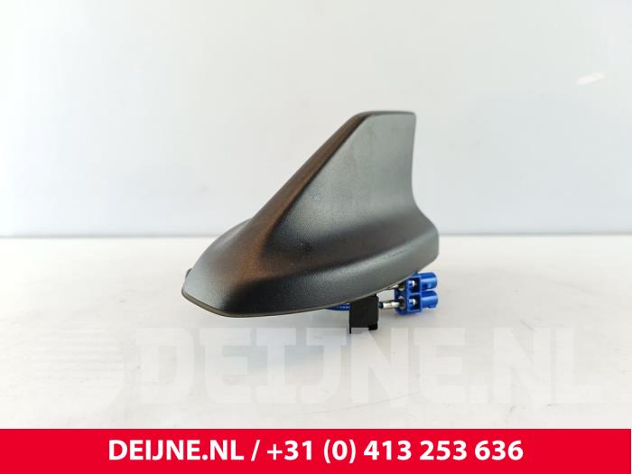 Używane Antena Ford Transit Connect (PJ2) 1.5 EcoBlue Cena € 18,15 Z VAT oferowane przez van Deijne Onderdelen Uden B.V.