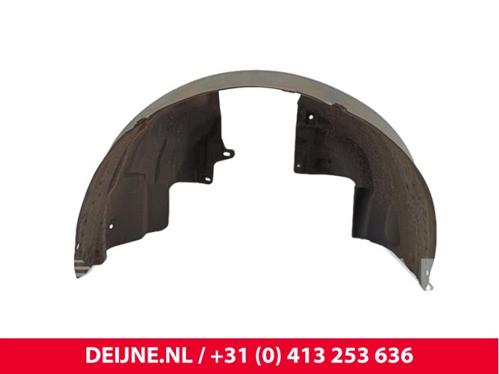 Używane Nadkole Ford Transit Connect 1.8 TDCi 75 Cena € 24,20 Z VAT oferowane przez van Deijne Onderdelen Uden B.V.