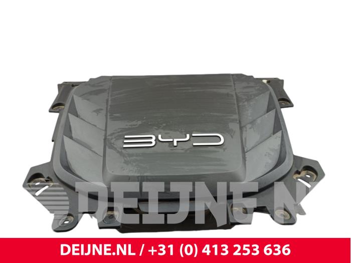 Begagnade Lastcontainer BYD Seal Design RWD 82.5 kWh Pris € 332,75 Inklusive moms erbjuds av van Deijne Onderdelen Uden B.V.