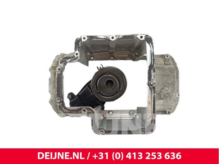 Ölwanne van een Toyota ProAce 1.6 D-4D 95 16V Worker 2018