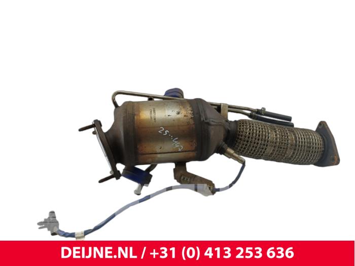 Used Particulate filter Volvo XC40 (XZ) 1.5 T5 Plug-in Hybrid 16V Price € 295,00 Margin scheme offered by van Deijne Onderdelen Uden B.V.