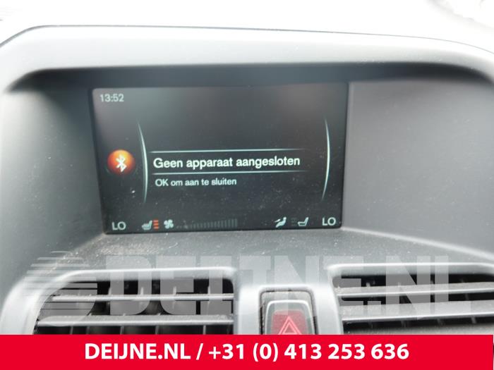 Begagnade Innerdisplay Volvo XC60 I (DZ) 2.0 D4 16V Pris på förfrågan erbjuds av van Deijne Onderdelen Uden B.V.