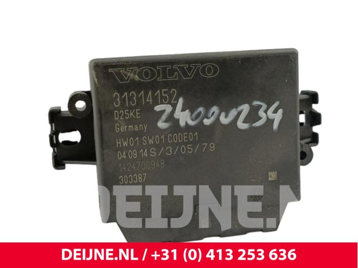Begagnade PDC-modul Volvo V60 I (FW/GW) 2.0 D3 20V Pris € 55,00 Marginaltabell erbjuds av van Deijne Onderdelen Uden B.V.