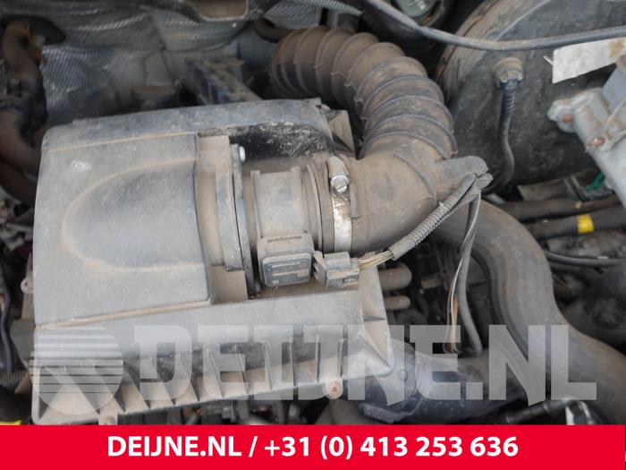 Gebrauchte Luftfiltergehäuse Renault Master II (ED/HD/UD) 2.5 dCi 16V 100 Preis auf Anfrage angeboten von van Deijne Onderdelen Uden B.V.