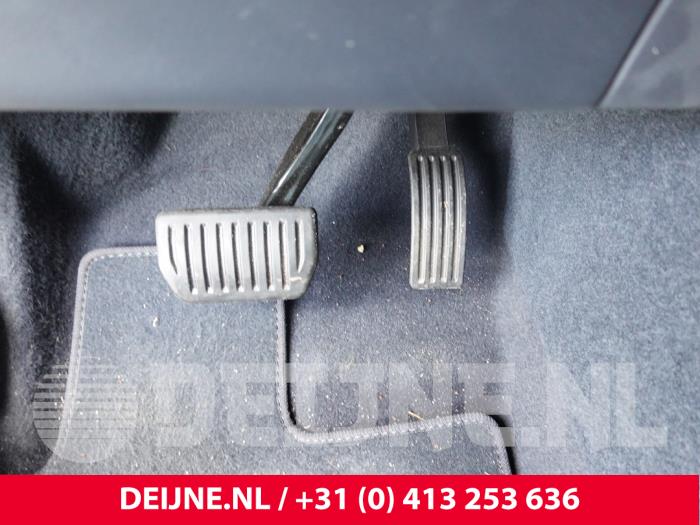 Używane Pedal hamulca Lynk &amp; Co 08 1.5 Core, More Cena na żądanie oferowane przez van Deijne Onderdelen Uden B.V.