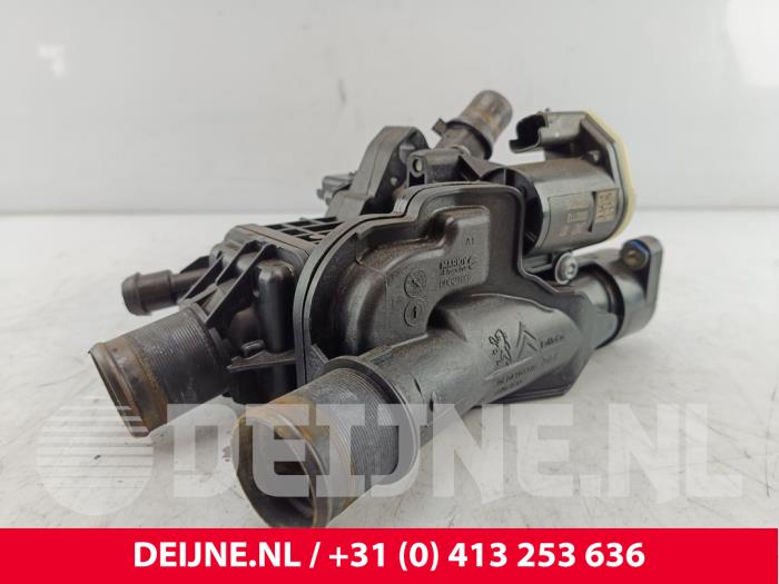 Begagnade Termostathus Opel Vivaro 2.0 CDTI 122 Pris € 90,75 Inklusive moms erbjuds av van Deijne Onderdelen Uden B.V.