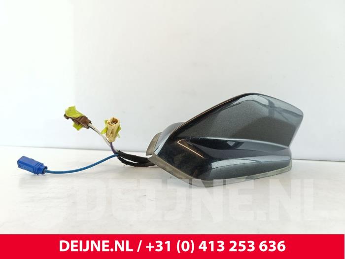 Używane Antena Lynk &amp; Co 01 1.5 PHEV Cena € 72,60 Z VAT oferowane przez van Deijne Onderdelen Uden B.V.