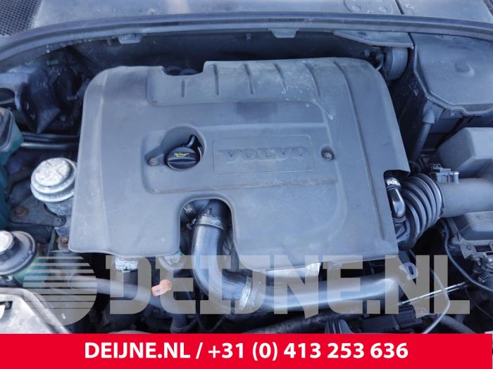 Gebrauchte Abdeckblech Motor Volvo V70 (BW) 1.6 DRIVe 16V Preis auf Anfrage angeboten von van Deijne Onderdelen Uden B.V.