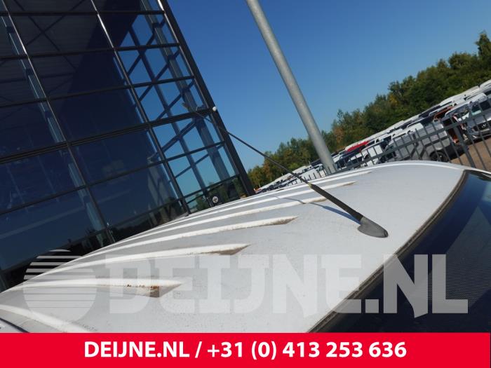 Używane Antena Ford Transit Connect 1.8 Tddi Cena na żądanie oferowane przez van Deijne Onderdelen Uden B.V.