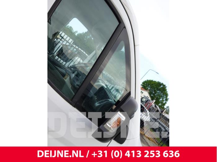 Usados Ventanilla triangular derecha delante Fiat Ducato (250) 2.3 D 130 Multijet Precio de solicitud ofrecido por van Deijne Onderdelen Uden B.V.