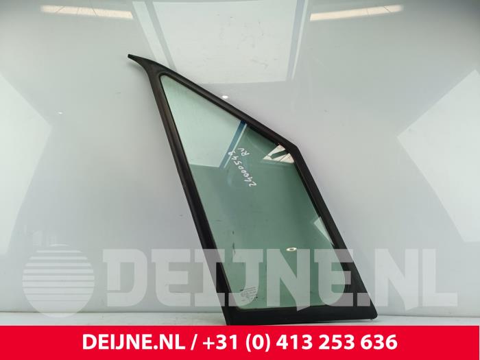 Usados Ventanilla triangular derecha delante Mercedes Sprinter 3t (906.61) 216 CDI 16V Precio de solicitud ofrecido por van Deijne Onderdelen Uden B.V.