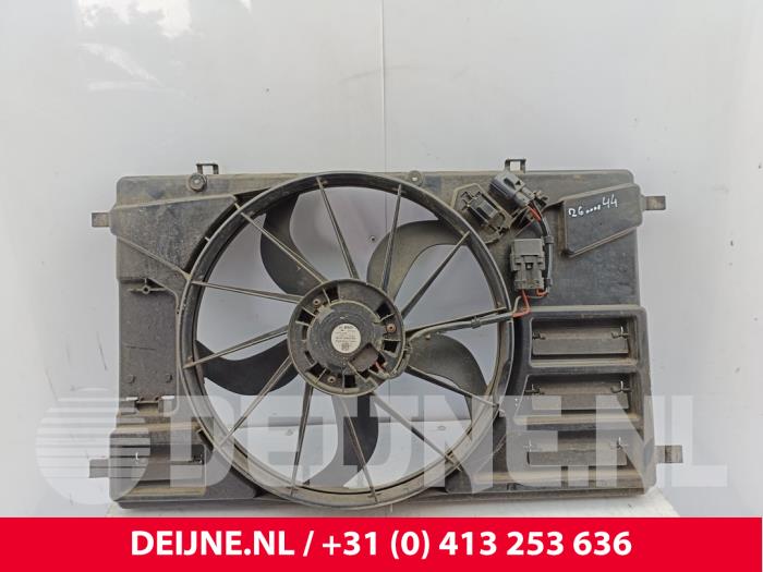 Begagnade Kylfläktshus Ford Transit Custom 2.2 TDCi 16V Pris på förfrågan erbjuds av van Deijne Onderdelen Uden B.V.