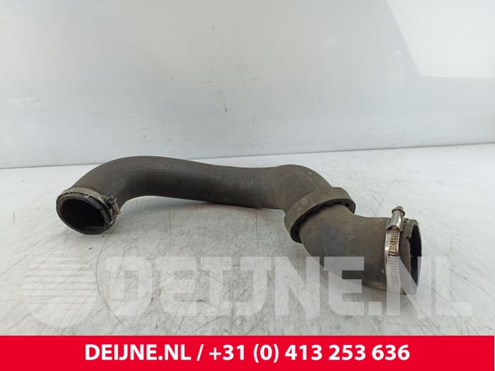 Gebrauchte Intercooler Rohr Volkswagen Transporter T5 2.0 TDI DRF Preis auf Anfrage angeboten von van Deijne Onderdelen Uden B.V.