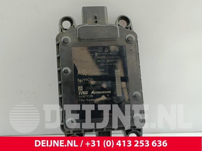 Begagnade Radarsensor Peugeot Expert (V1/VA/VB/VE/VF/VT/VY) 2.0 Blue HDi 180 16V Pris € 326,70 Inklusive moms erbjuds av van Deijne Onderdelen Uden B.V.