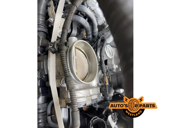 Engine from a Porsche Macan (95B) 3.6 V6 24V Turbo 2016