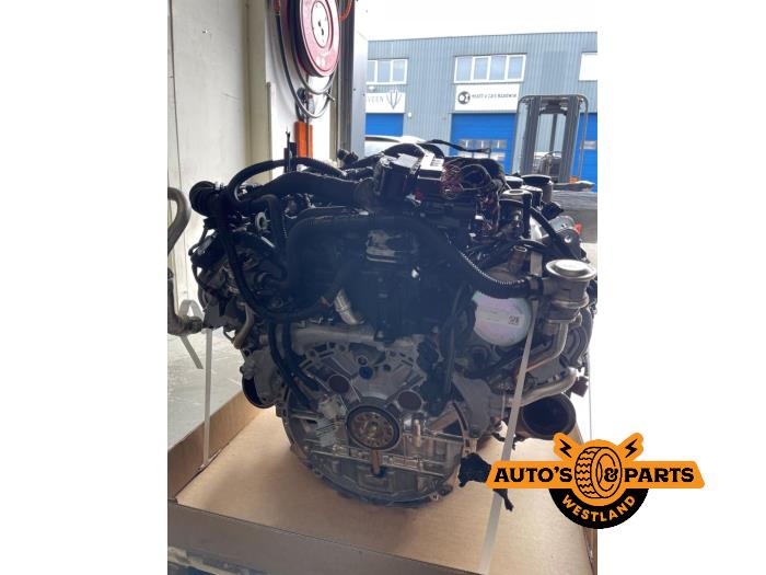 Engine from a Porsche Macan (95B) 3.6 V6 24V Turbo 2016