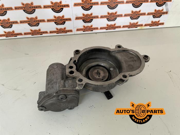 Water pump magnetic coupling from a Volkswagen Golf VI Cabrio (1K) 2.0 TDI 16V 2014