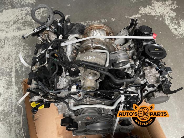 Engine from a Porsche Panamera Sport Turismo (971H) 3.0 V6 24V 4 2020